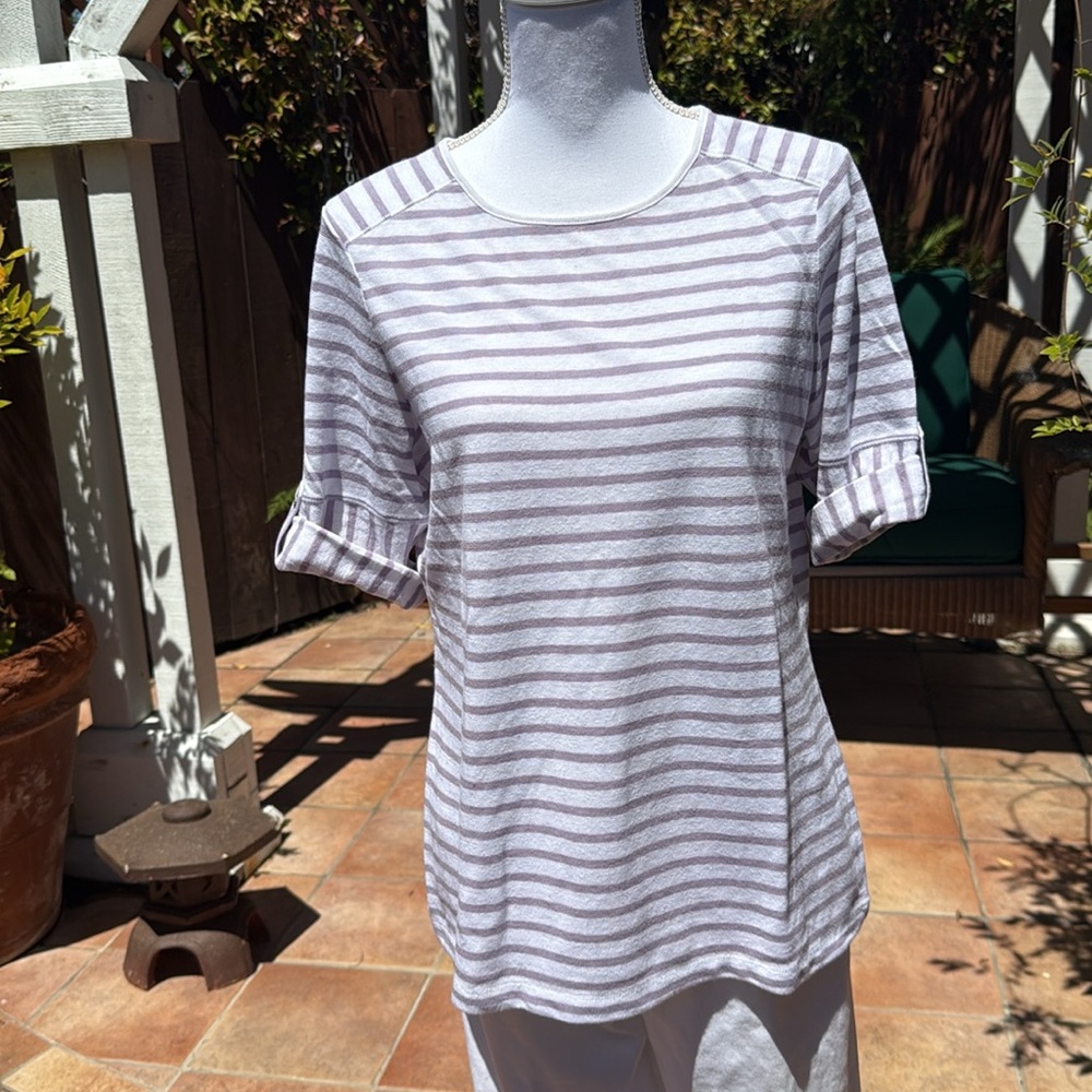 Crew Neck Lavender Knit Tee